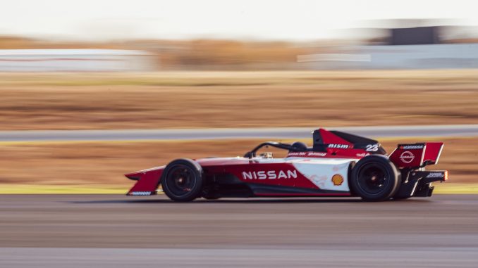 Spacesuit-DB-FE-Nissan_Pre_Season_2811-TRV02617-Edit-source