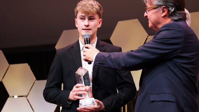 LECERTUA LORENS PRIX BELGE