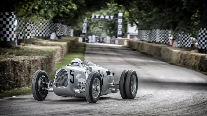 AUDI TRADITION