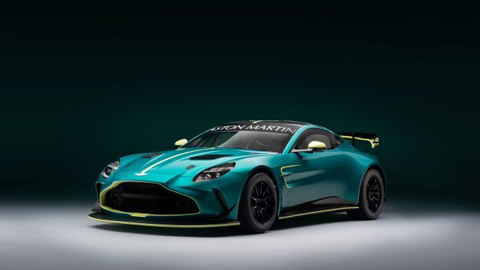 ASTON MARTIN VANTAGE GT4