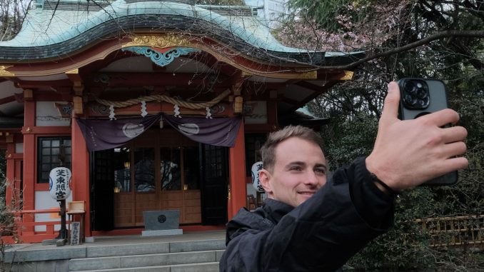 FE VAN DER LINDE TOKYO