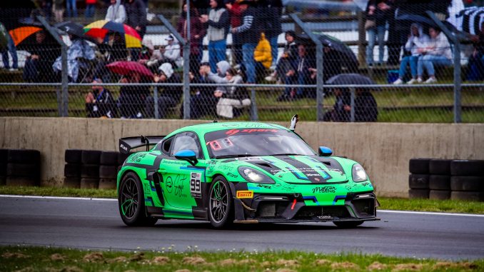 GT4 VAINQUEURS COURSE1