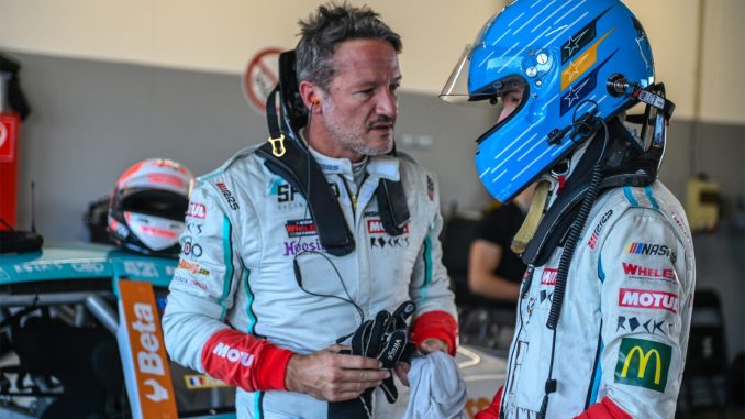 NWES DELSAUX & LASSERRE