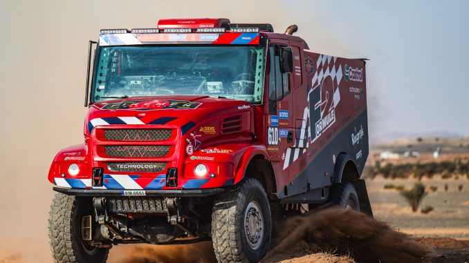 Castrol & Firemen Dakarteam in action