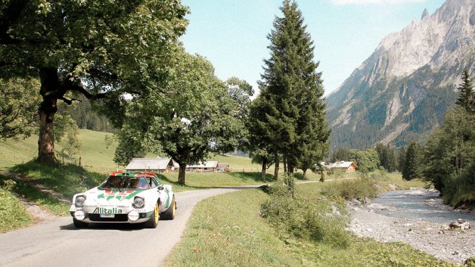 TOUR AUTO